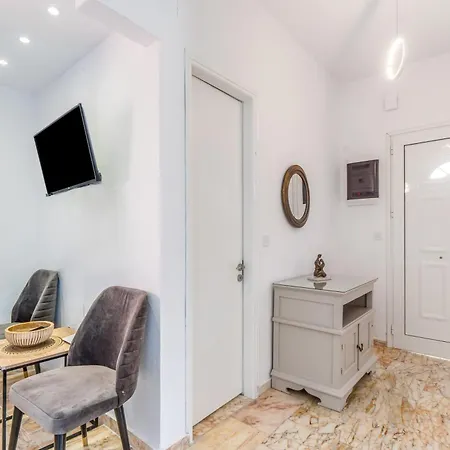 1 Apartament
