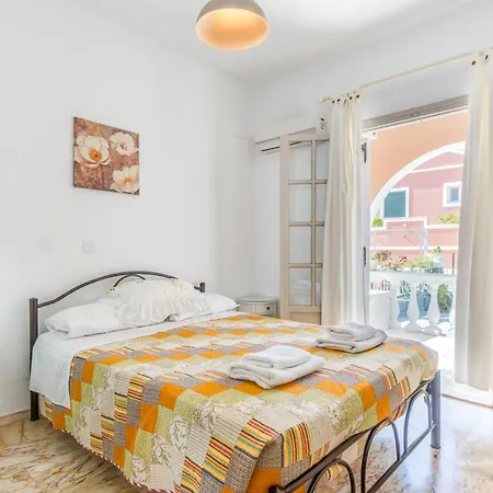 1 * Kassiopi